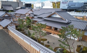 古い絵図や史料を基に兵庫県が復元した初代県庁館＝神戸市兵庫区中之島２