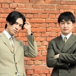 「神戸中で流れる歌に育てたい」と話すスキマジカンの上地賢人さん（右）と中野佑哉さん＝神戸市中央区