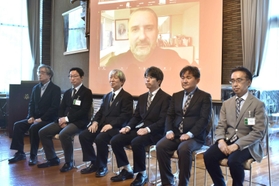 被害調査のためトルコに派遣された武庫川女子大建築学部教授や神戸市職員ら＝西宮市戸崎町