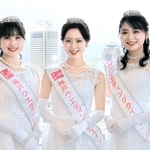 「神戸での挙式を勧めたい」と話す神戸ウエディングクイーンの引田遥さん（左から）、小島彩愛さん、森田佑菜さん＝神戸新聞社