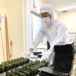 「須磨のり」などを製造する河昌の工房＝神戸市須磨区松風町５