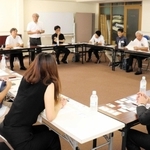 アフターコロナの温泉地の課題や活性化策について意見を交わす有馬温泉、定山渓温泉、秋保温泉の関係者たち＝有馬温泉