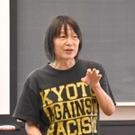 「性は多様。でも権利には不平等がある」と語る土肥いつきさん＝神戸市東灘区魚崎北町８