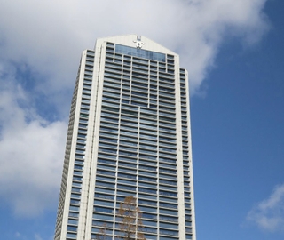 神戸市役所＝神戸市中央区