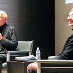衣装への思いを語った桜井利彦さん（左）と松丸千枝さん＝神戸市中央区脇浜海岸通１