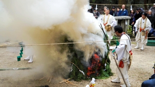 石峯寺の柴燈護摩