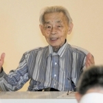 万葉集の魅力を語る大村一郎さん＝東灘区住吉宮町７