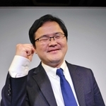 東京進出の意気込みを語る青山さん＝大阪市西区、楽屋Ａ