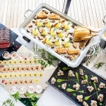 夏祭りイベントで提供される料理のイメージ（クレ・ドゥ・レーブ提供）