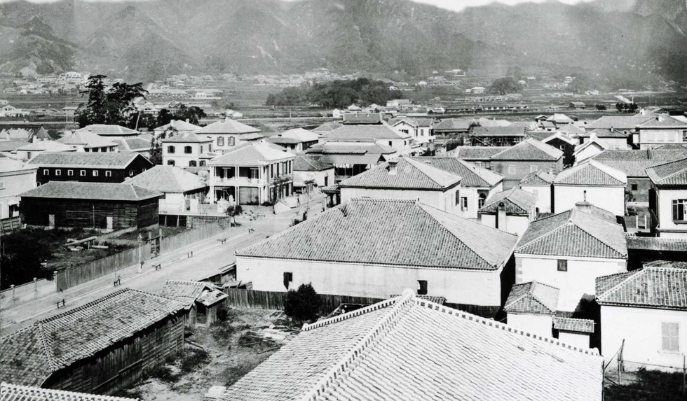 【中古】 神戸外国人居留地 ジャパン・クロニクル紙ジュビリーナンバー/神戸新聞総合出版センター/ジャパン・クロニクル社 神戸外国人居留地: ジャパン・クロニクル紙ジュビリーナンバー