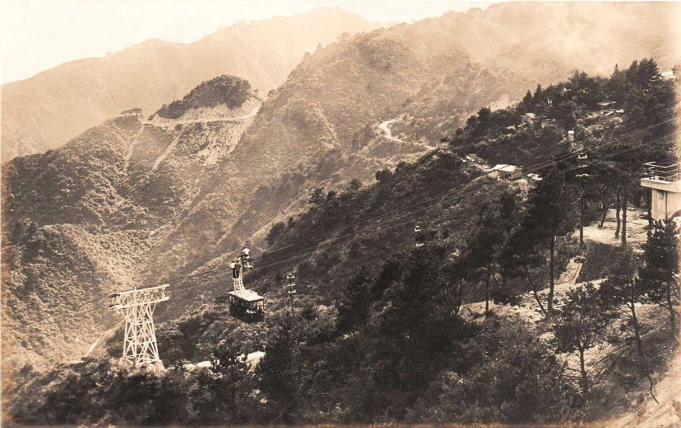 古い　花台 アンティークマホガニー花台-antique mahogany flower stand