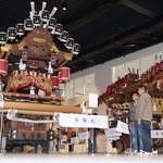 東灘区を巡行する現役のだんじり＝東灘区住吉宮町７