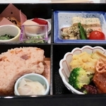 おいしく減塩できる「特製幕の内弁当」＝垂水区東舞子町