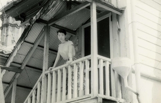 萌黄の館に住んでいた小林家が１９５７年ごろに撮った写真（小林家提供）