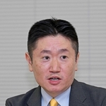 市長選の公約を発表する木島洋嗣氏＝４日午後、神戸市役所（撮影・斎藤雅志）