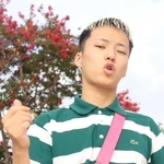 ライブでのパフォーマンスに絶対の自信を持つ善光唐聖さん。「誰が見たってかっこいいって思わせられる」と力を込める＝長田区内