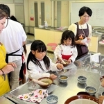 「ワコーレ親子わくわくプログラム」の様子＝東灘区文化センター