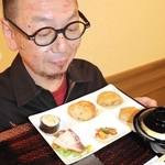 市場の名店の味を少しずつ楽しめる第１弾のランチ＝神戸市中央区東川崎町１