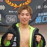 全国最高峰の格闘技イベント「ＲＩＺＩＮ」のキックボクシング本選試合に出場する藤尾陸斗選手＝神戸市長田区西代通４、ロイヤルキングスキックボクシングジム