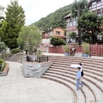 ＜てくてく神戸　異人館街編＞(17)北野周辺に開発の波　マンションや派手なホテルも