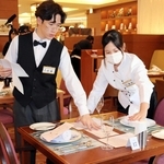 神港橘高生、1泊2日でホテル業務を体験　接客や料理配膳など取り組む