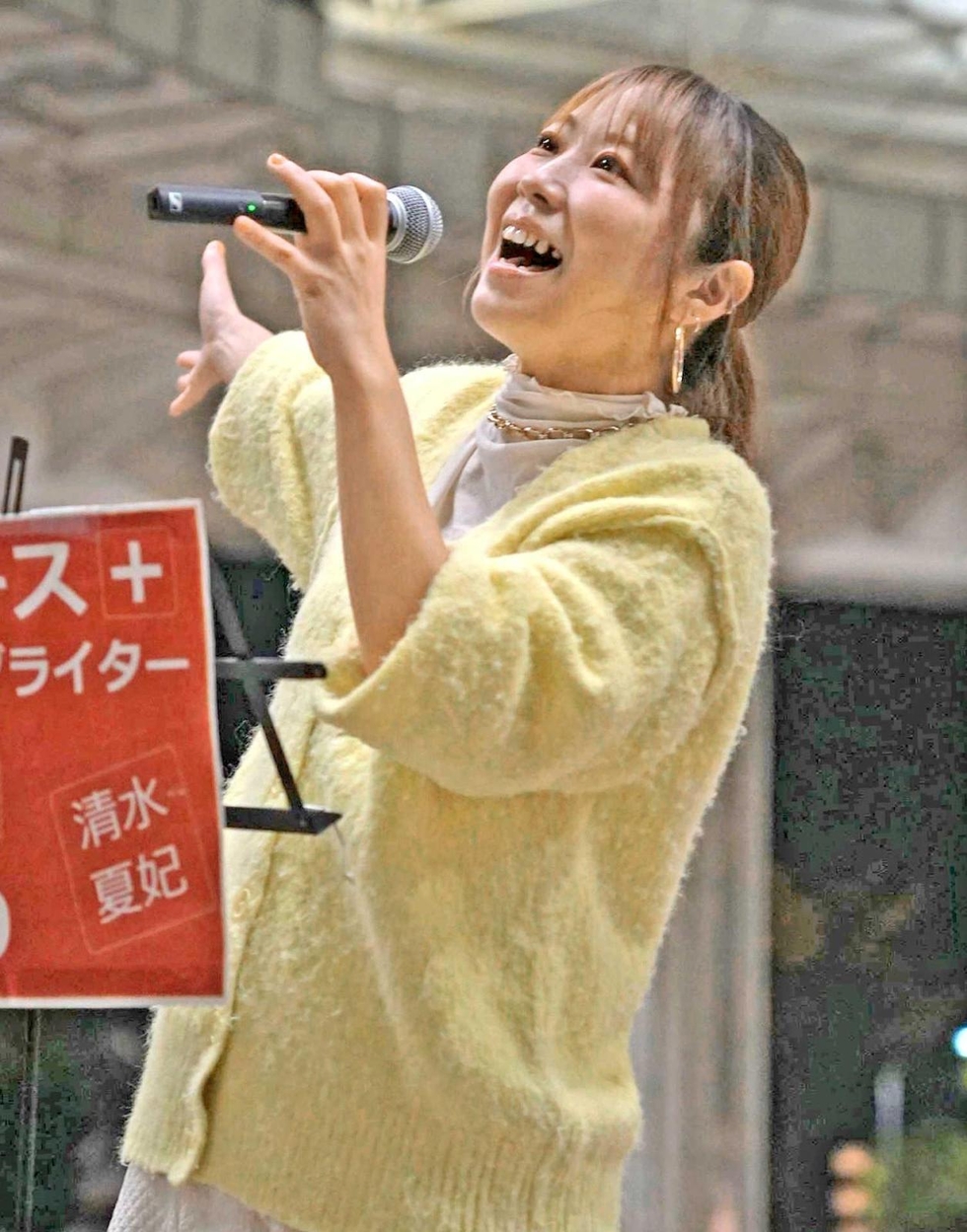 これぞ神戸流＞看護師として働くシンガー・ソングライター・Pecoさん