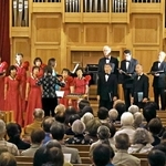 50年の歴史を歌声に乗せ　神戸・高倉台の女性コーラスグループと男声合唱団が合同公演