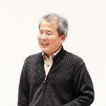 自身の経験をもとに多様性などについて語る国立民族学博物館教授の広瀬浩二郎さん＝こうべまちづくり会館