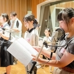 体験会に参加した生徒たち（神戸セルフブランディング協会提供）