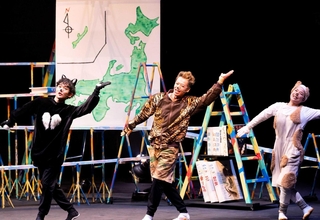 今回上演される「ルドルフとイッパイアッテナ」の一場面（提供写真）