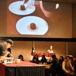 旬のイチゴで「幸せな1日」　シェフ9人考案のスイーツ次々、特別なコース料理満喫　神戸