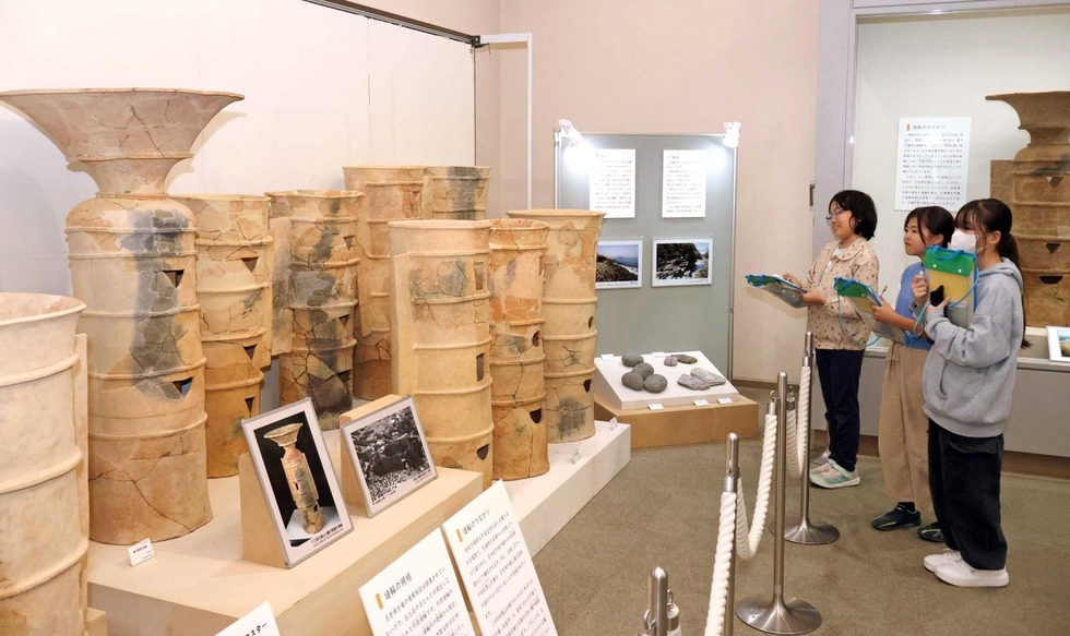 県内最大の前方後円墳 五色塚古墳の歴史たどる 円筒埴輪など400点出品