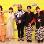 内覧会で平成をテーマに語った（左から）「はるかぜに告ぐ」のとんずさん、花妃さんと平成文化研究家の山下メロさん、「天才ピアニスト」の竹内知咲さん、ますみさん＝大丸神戸店