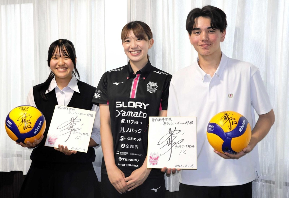 ヴィクトリーナ姫路の野中選手が葺合高生激励「強豪私学出身でなくても