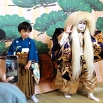 神戸の農村歌舞伎を次世代へ　児童ら化粧、着付けなど体験　神戸親和大