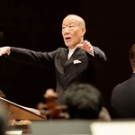 コンサートでオーケストラを指揮する久石譲さん（Ｐｈｏｔｏ：Ｋｅｉ　Ｋａｎｅｍａｒｕ）