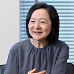 「書けば書くほど、小説は難しいです」と話す小川洋子さん