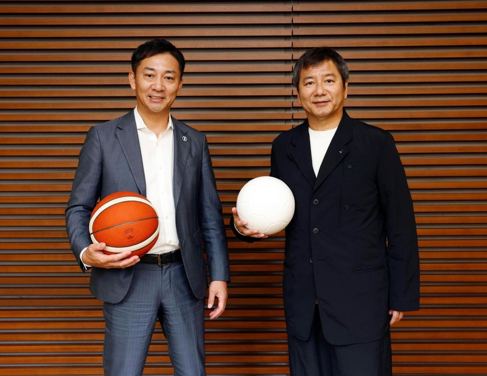 飛躍へ大改革の2026年 Bリーグ×Jリーグ、両チェアマン対談|共同通信