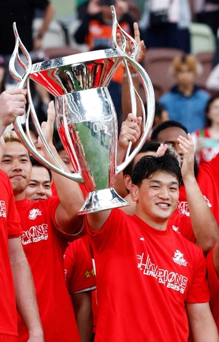 ラグビーのリーグワンで神戸を初優勝に導いた李承信さん