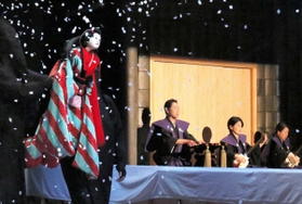 淡路島の文化として根付く淡路人形浄瑠璃。授業での活用を検討する