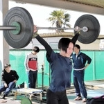練習する溝端しの選手＝三木市別所町小林、三木東高校