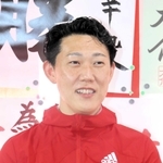当選から一夜明け、決意を語る赤木正幸氏＝神戸市西区岩岡町岩岡