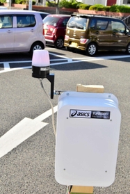 歩数センサーは車の出入りや人の接近を知らせることにも応用可能＝三木市緑が丘町