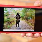 専用の写真合成アプリで制作した参加者と市内名所の合成写真
