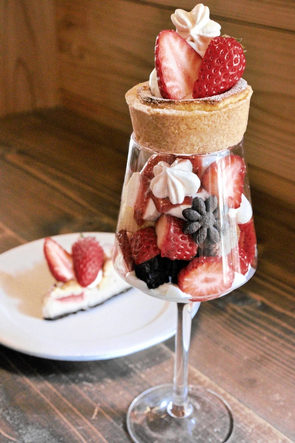 神戸新聞next 三木 みっきぃスイーツ １８ タルトパフェ カフェ ビーンズママ