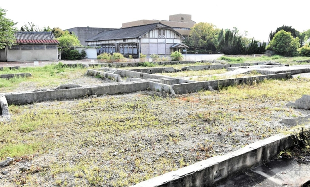 三木城跡及び付城跡群総合調査報告書 三木城跡 - 三木市ホームページ