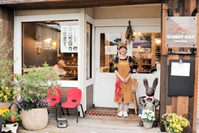 サニー・デイ　カフェアンドデリ＝三木市緑が丘町中１