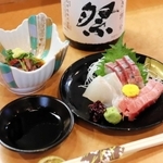 割烹荒川の魚料理（市観光協会提供）