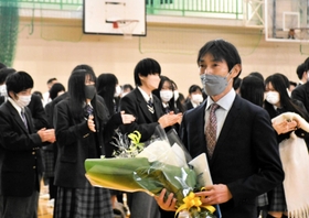 三木東高で講演した田中健智さん＝三木市別所町小林