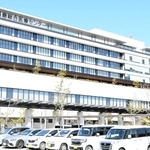 ２病棟の一時閉鎖が決まった北播磨総合医療センター＝小野市市場町